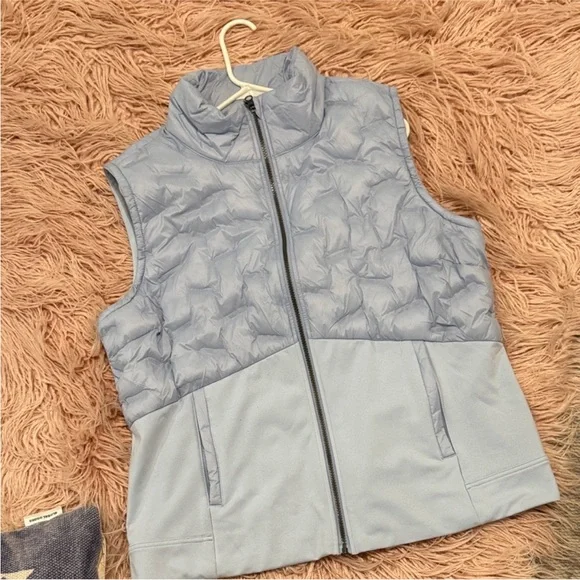 CALIA by Carrie Underwood Light Blue Quilted Vest - Picture 8 of 12